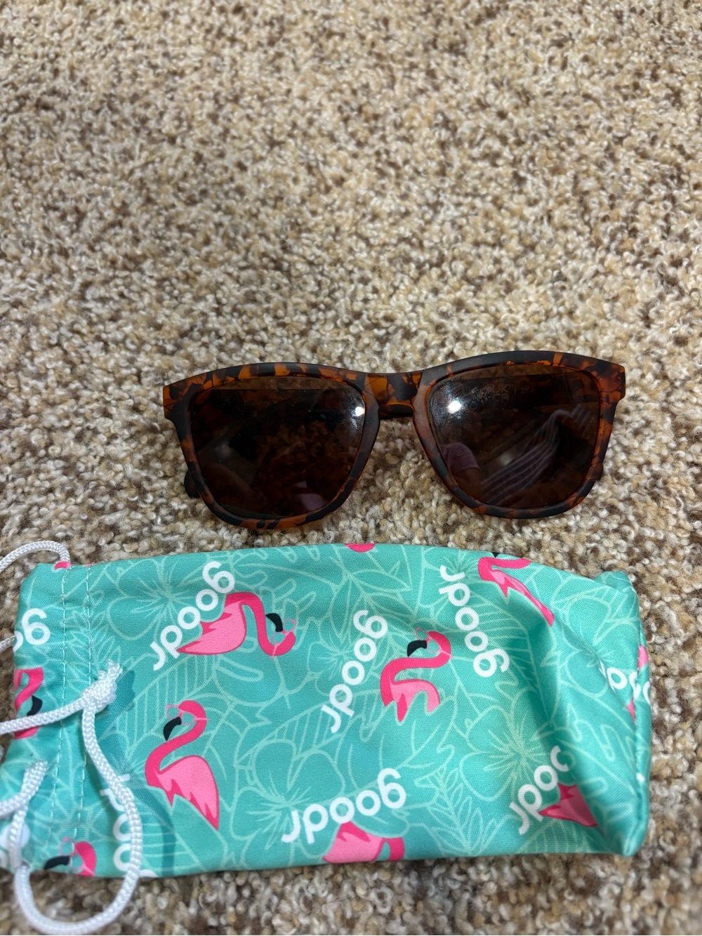 goodr OG Tortoiseshell Sunglasses - Bosley’s Basset Hound Dreams - Picture 2 of 5